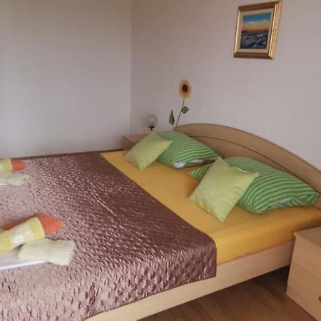 Apartments Mate Baška Voda Eksteriør billede