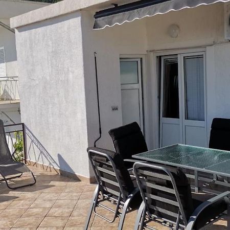 Apartments Mate Baška Voda Eksteriør billede
