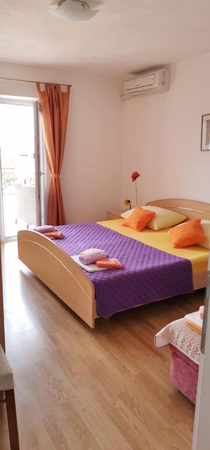 Apartments Mate Baška Voda Eksteriør billede