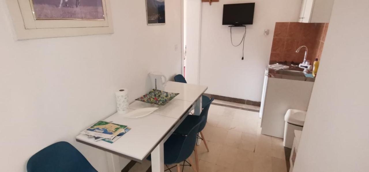 Apartments Mate Baška Voda Eksteriør billede