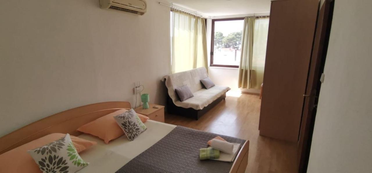 Apartments Mate Baška Voda Eksteriør billede