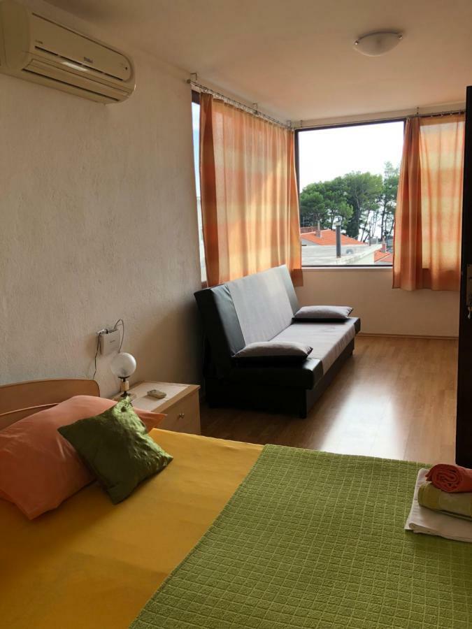 Apartments Mate Baška Voda Eksteriør billede